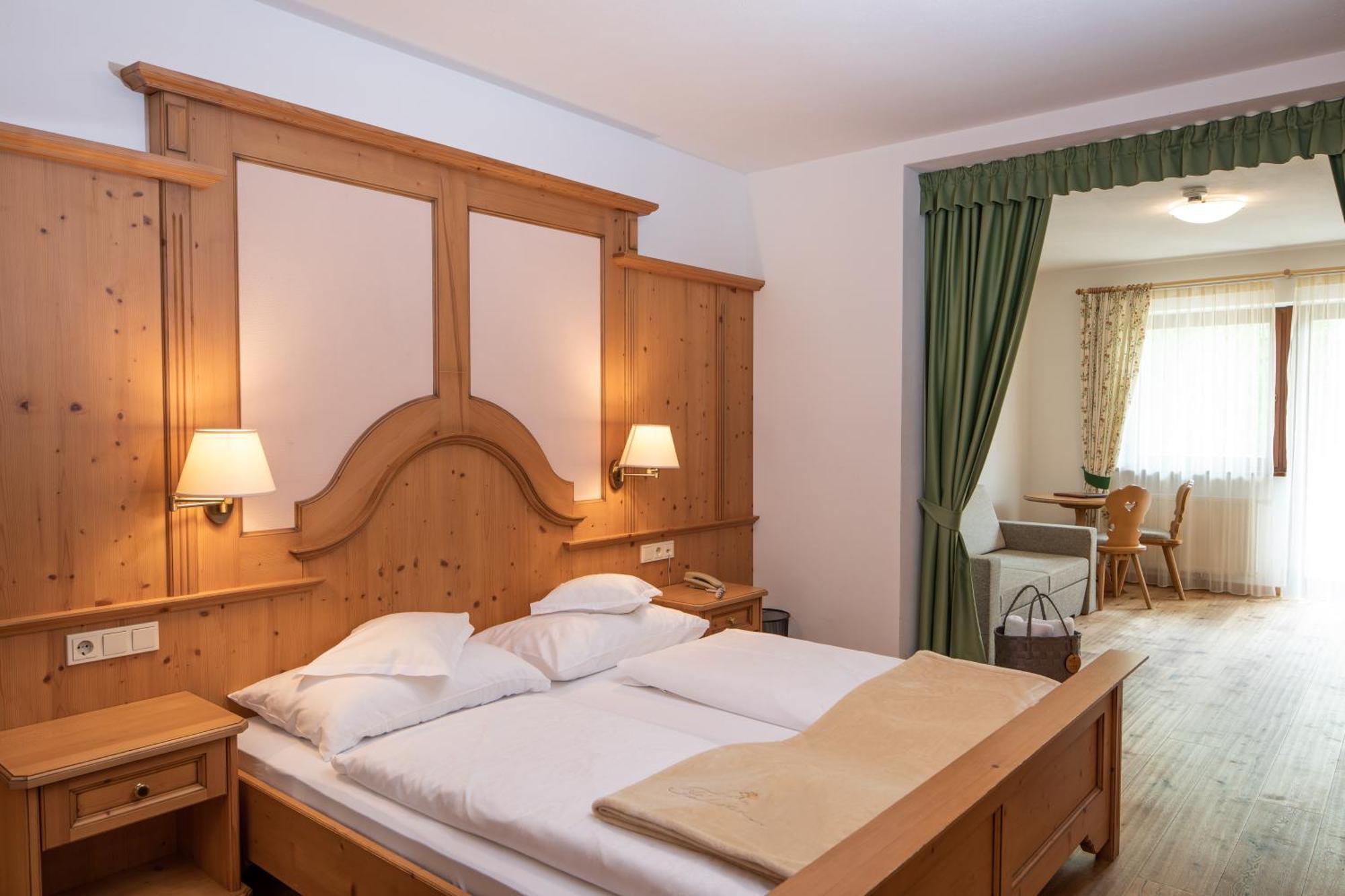 Hotel Falken فالزيس المظهر الخارجي الصورة